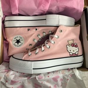 Pink hello kitty converse